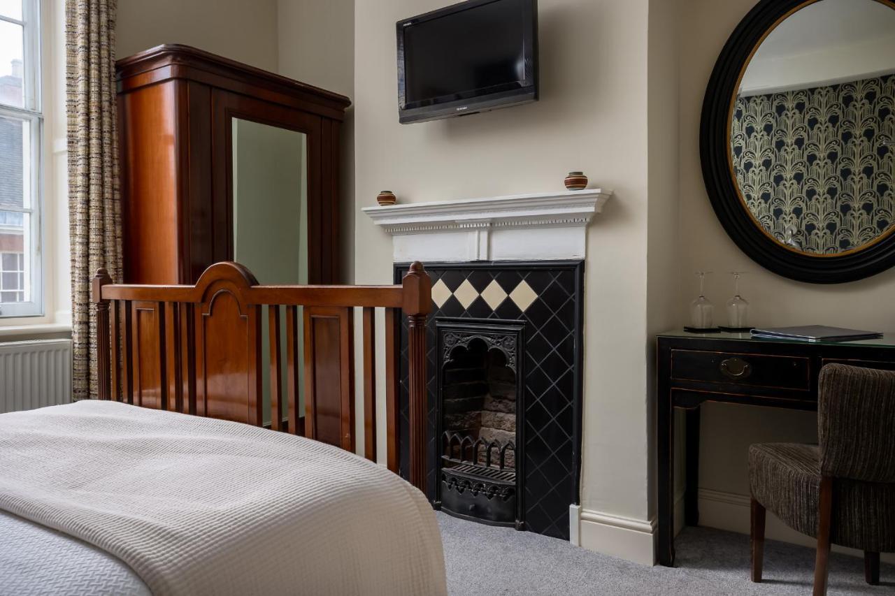 Bed and Breakfast St Johns House Личфилд Экстерьер фото